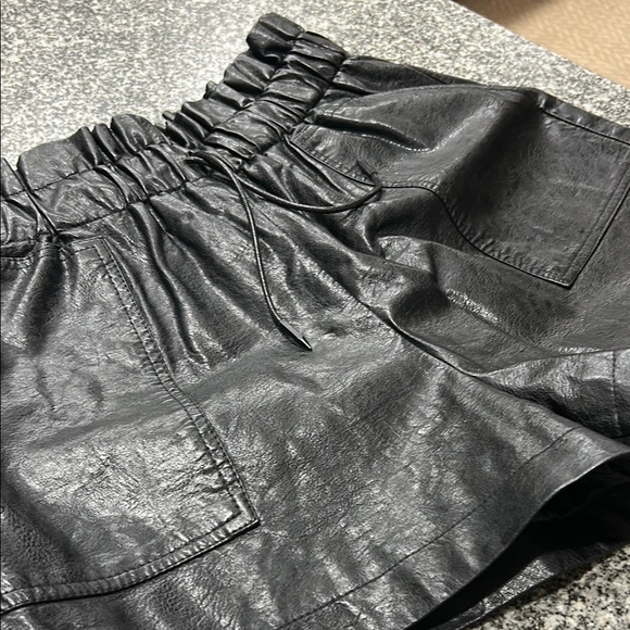 Black Leather Women's Shorts - Picture 4 of 6